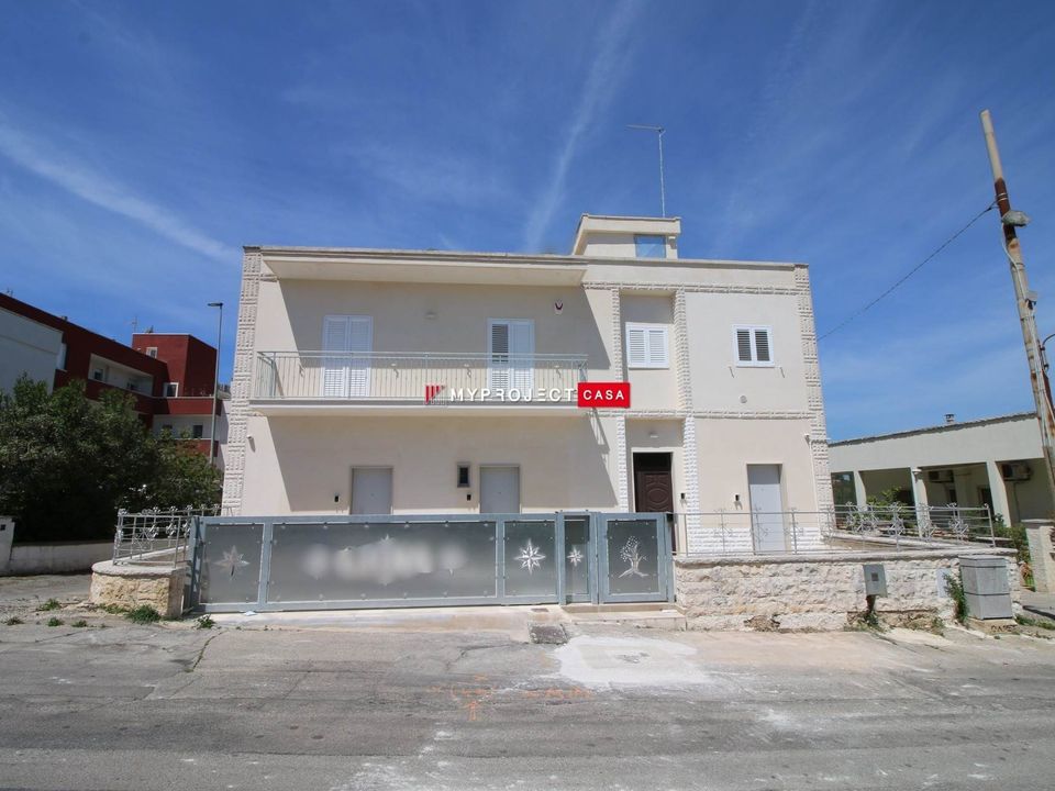 Erhvervsejendom i Cisternino, Brindisi - foto 1