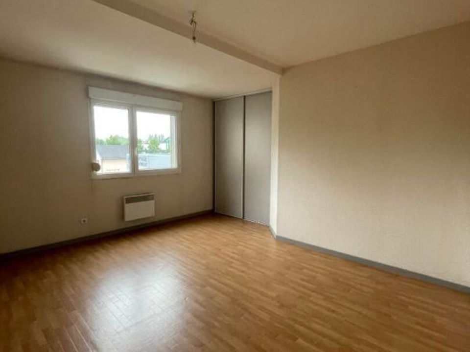Apartment in Arc-lès-Gray, Haute-Saone - photo 3