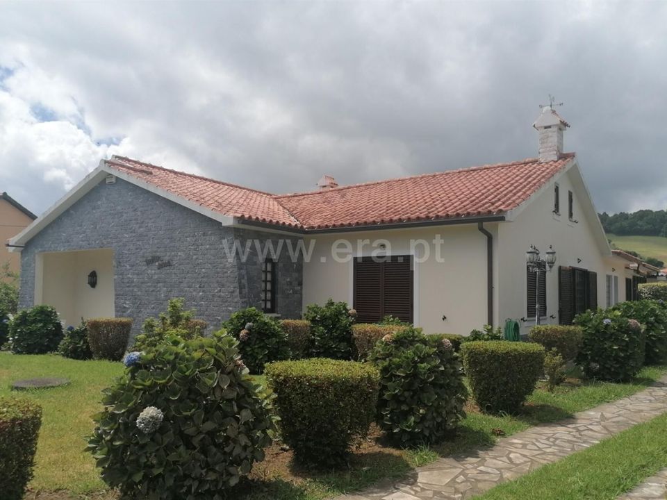 Villa en Horta, Faial - foto 1