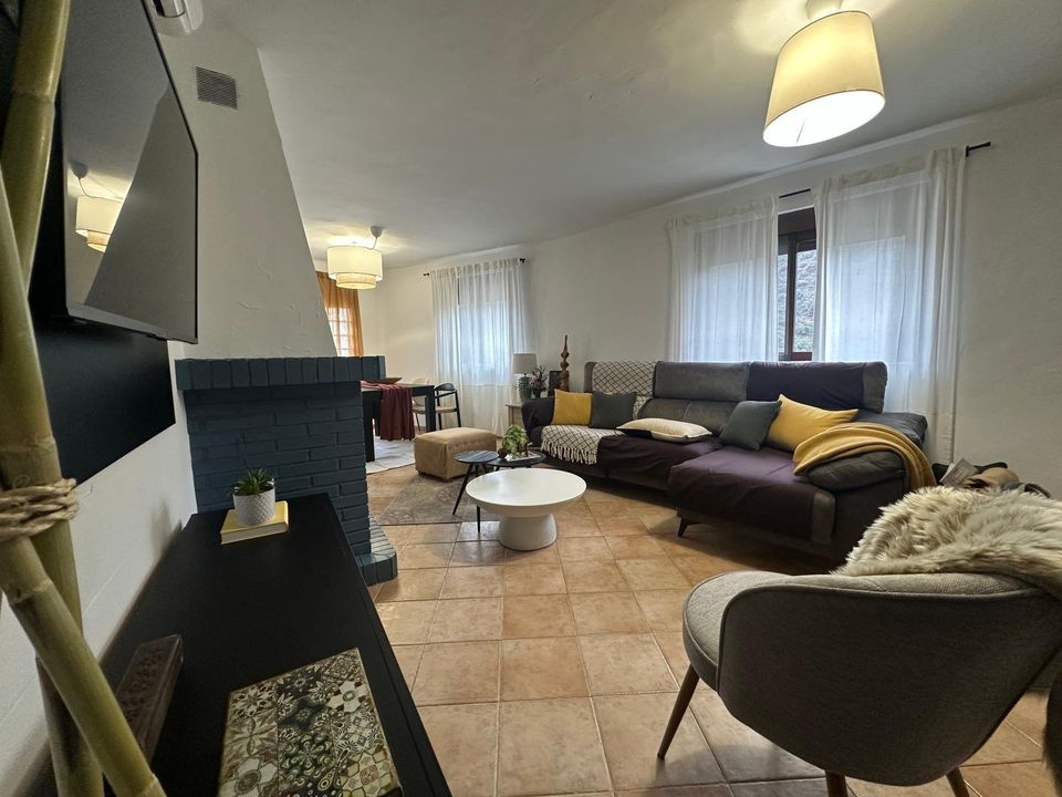 Landsbyhus i Laroya, Almeria - foto 1