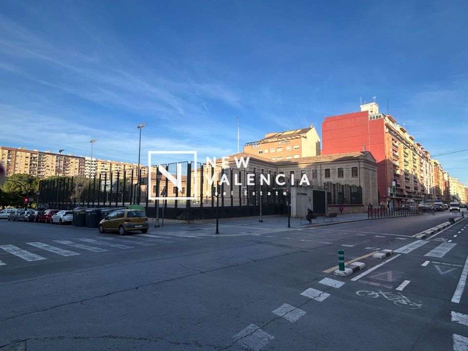 Erhvervsejendom i Valencia, Valencia - foto 3
