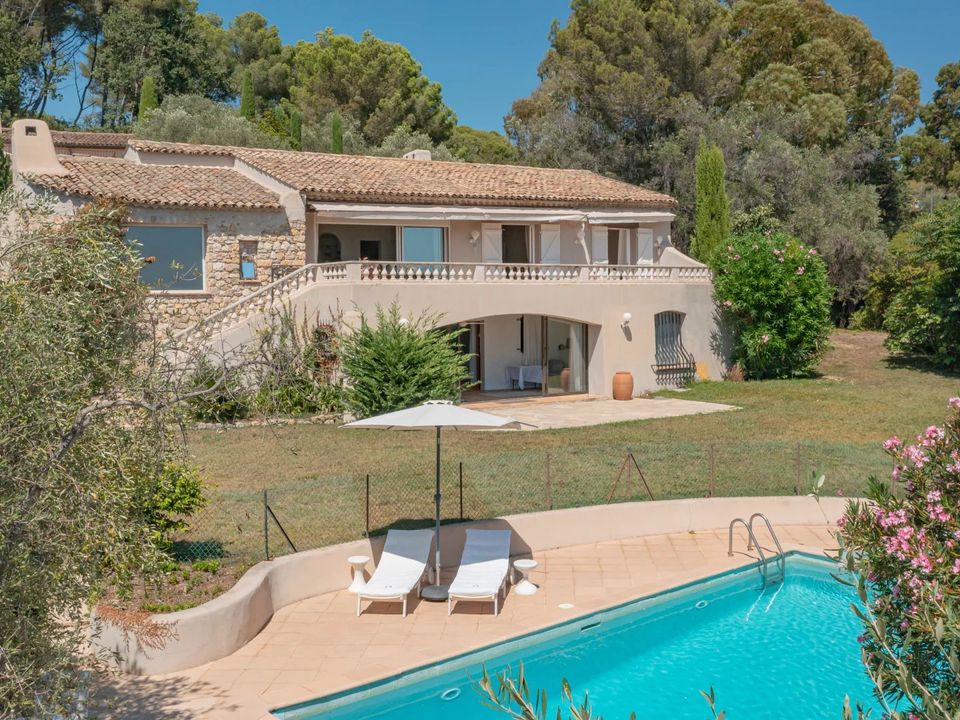 Villa a Mougins, Alpes-Maritimes - foto 1