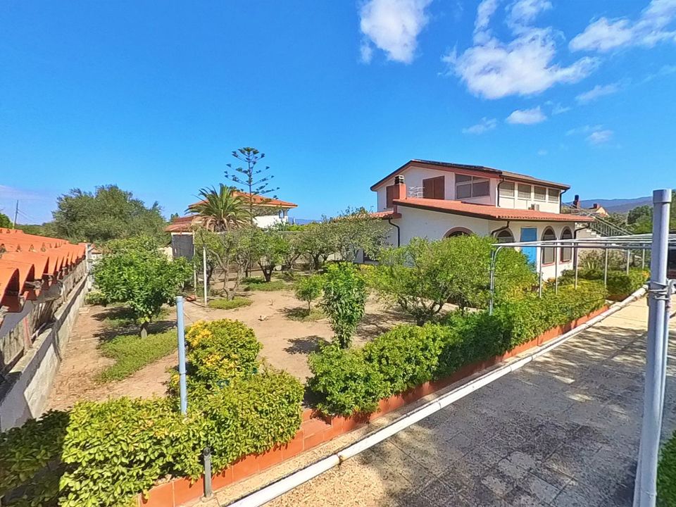 Villa in Quartu Sant'Elena, Cagliari - photo 1