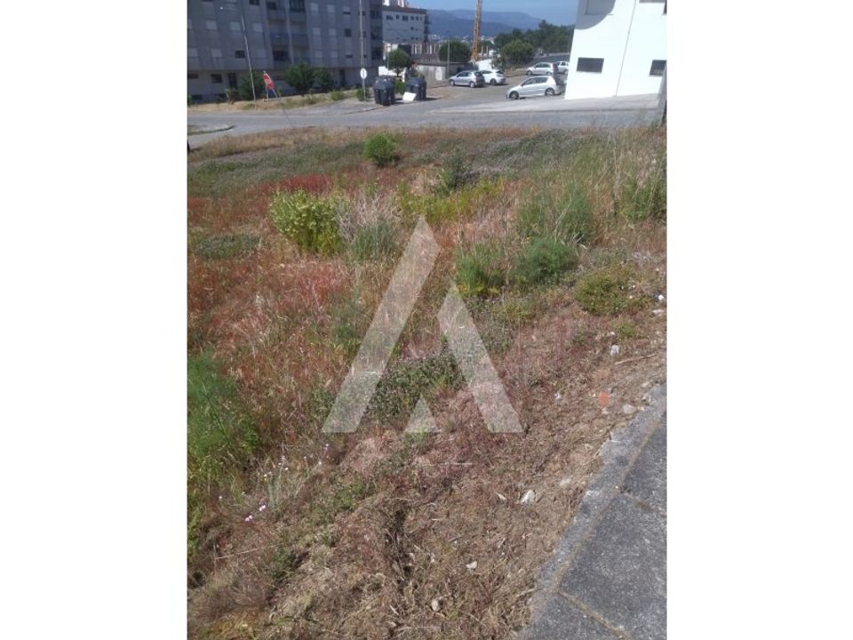 Helårsgrund i Darque, Viana do Castelo - foto 1