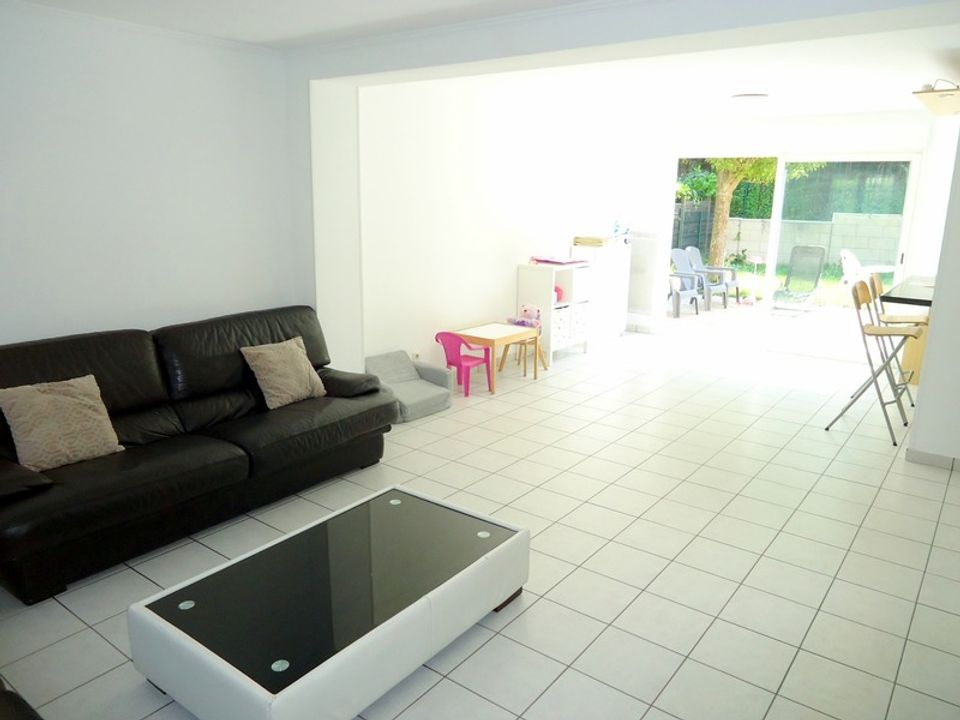 Villa in Sarcelles, Val-d'Oise - foto 2