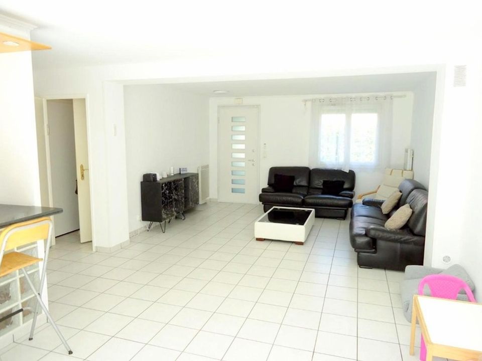 Villa in Sarcelles, Val-d'Oise - foto 3