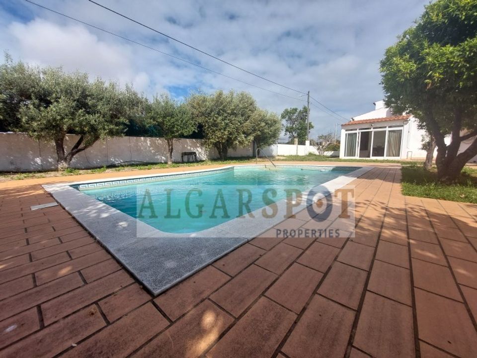 Villa i Quarteira, Faro - foto 1