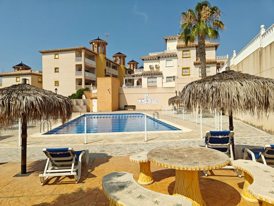 Apartament a Orihuela Costa, Alicante - foto 1