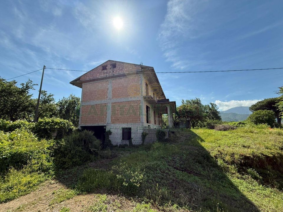 Villa i Fisciano, Salerno - foto 1