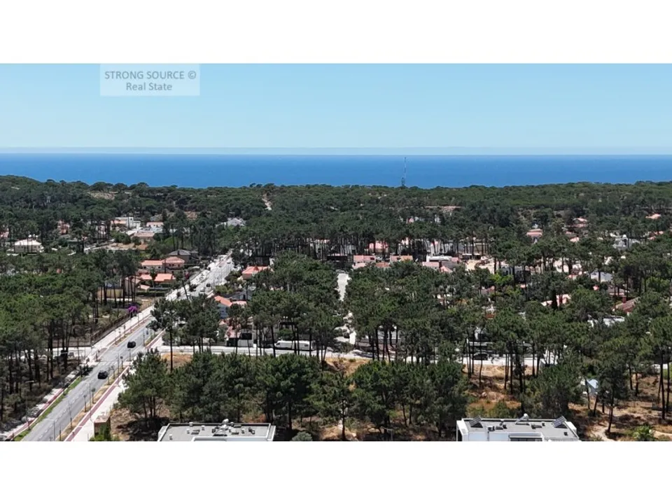 Terreno en Almada, Setubal - foto 1