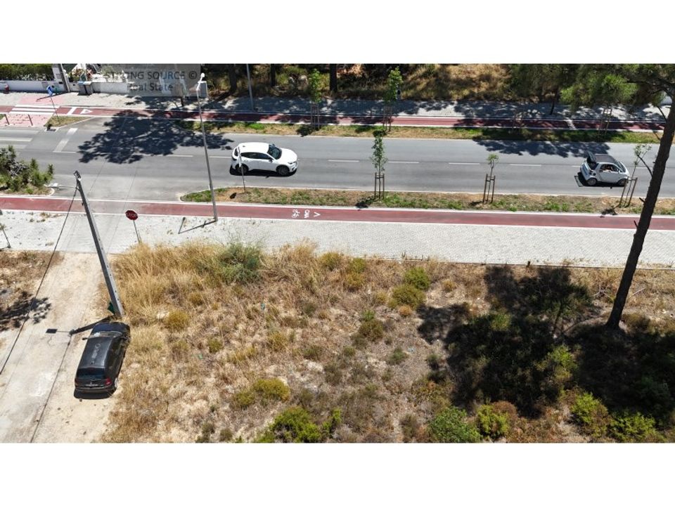 Terreno en Almada, Setubal - foto 4
