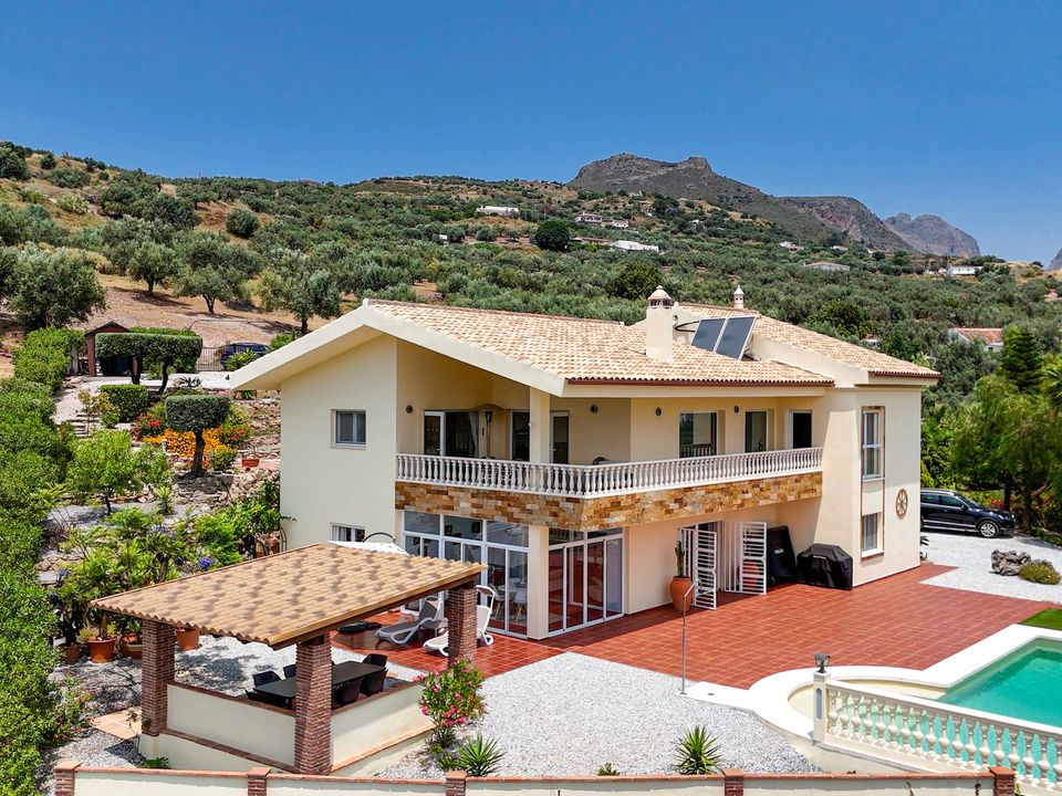 Villa i Alcaucin, Malaga - foto 2