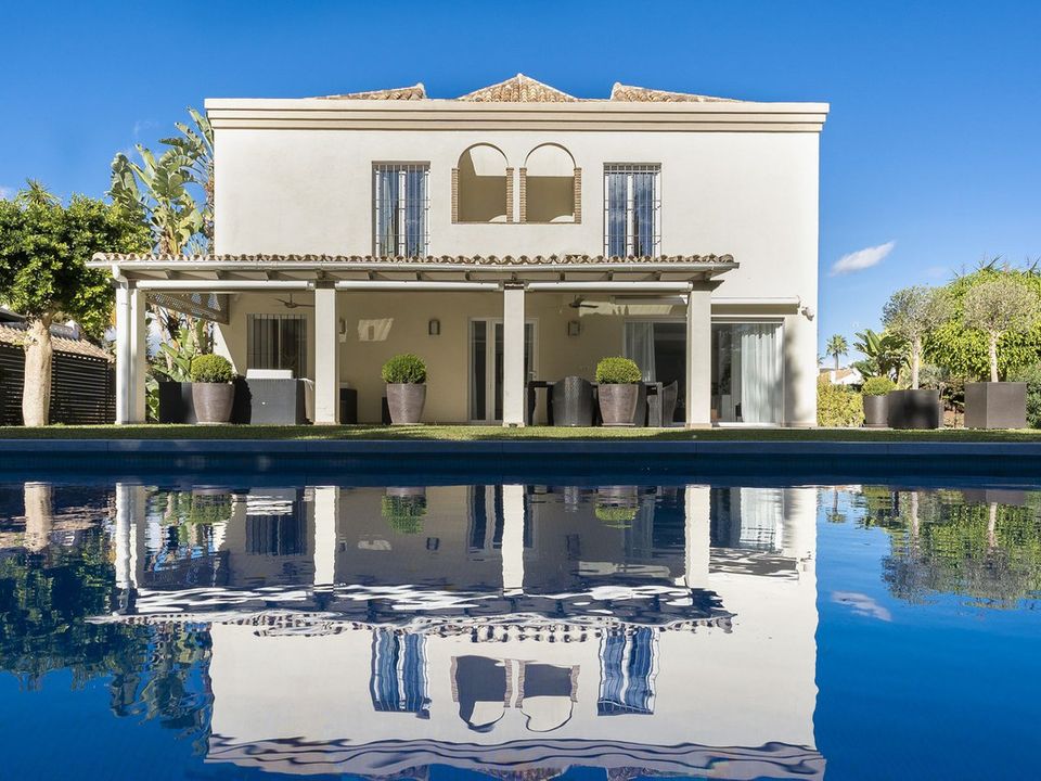 Villa i Nueva Andalucia, Malaga - foto 1