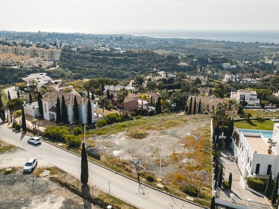 Helårsgrund i Benahavis, Malaga - foto 1