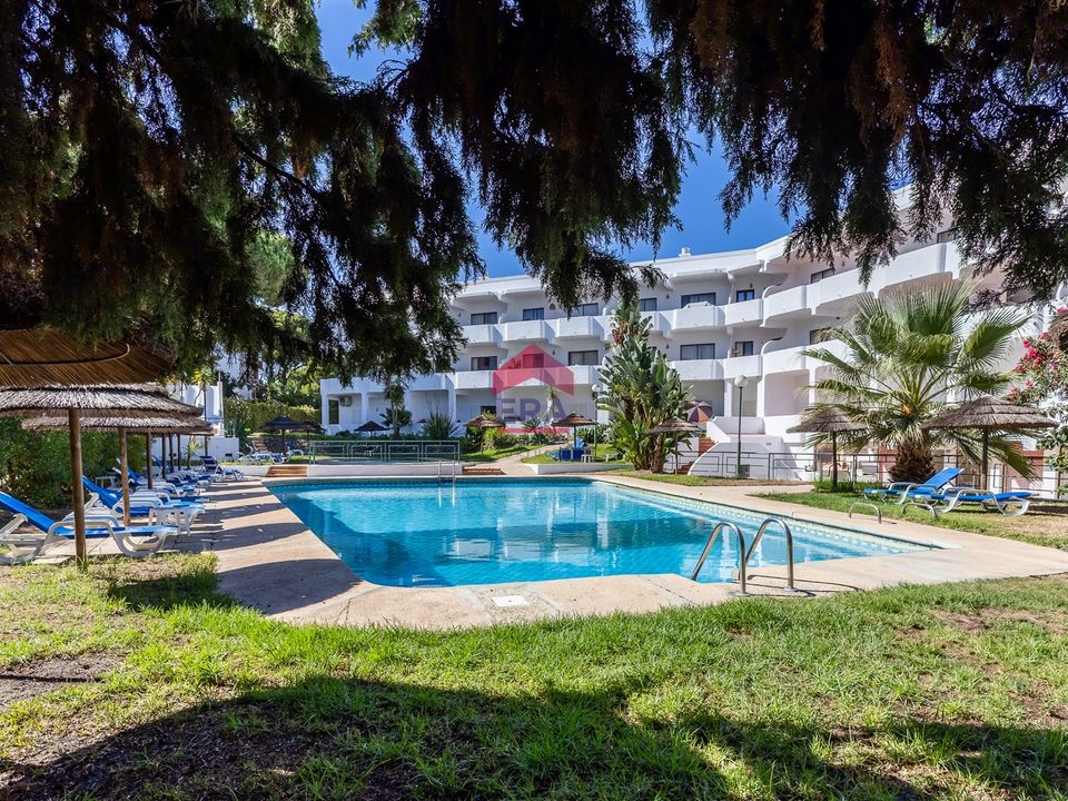Apartment in Loule, Faro - photo 2
