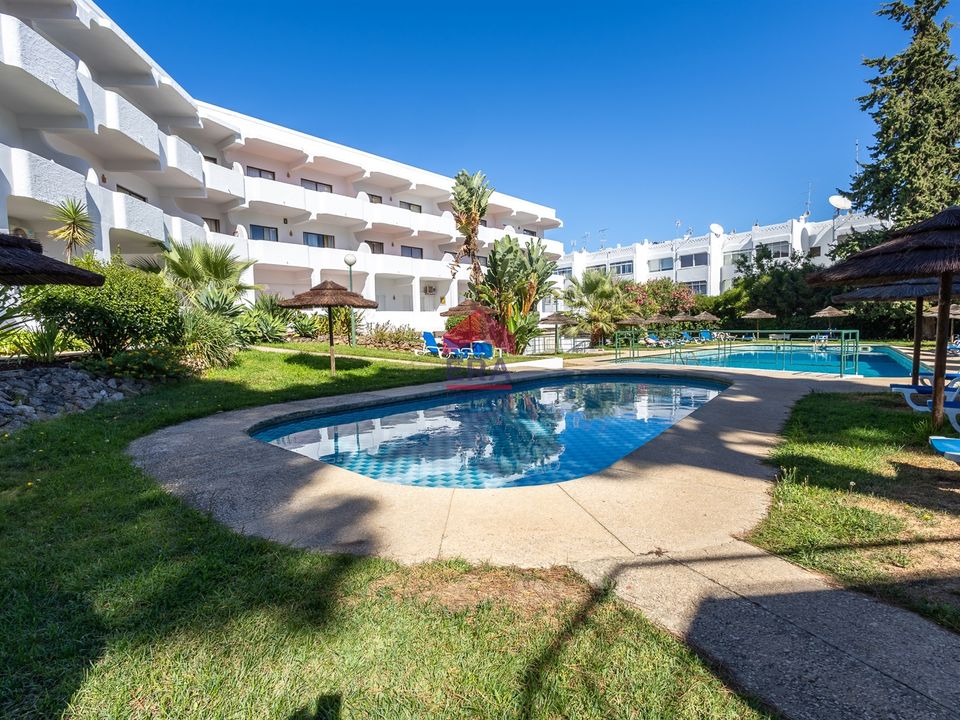 Apartment in Loule, Faro - photo 4