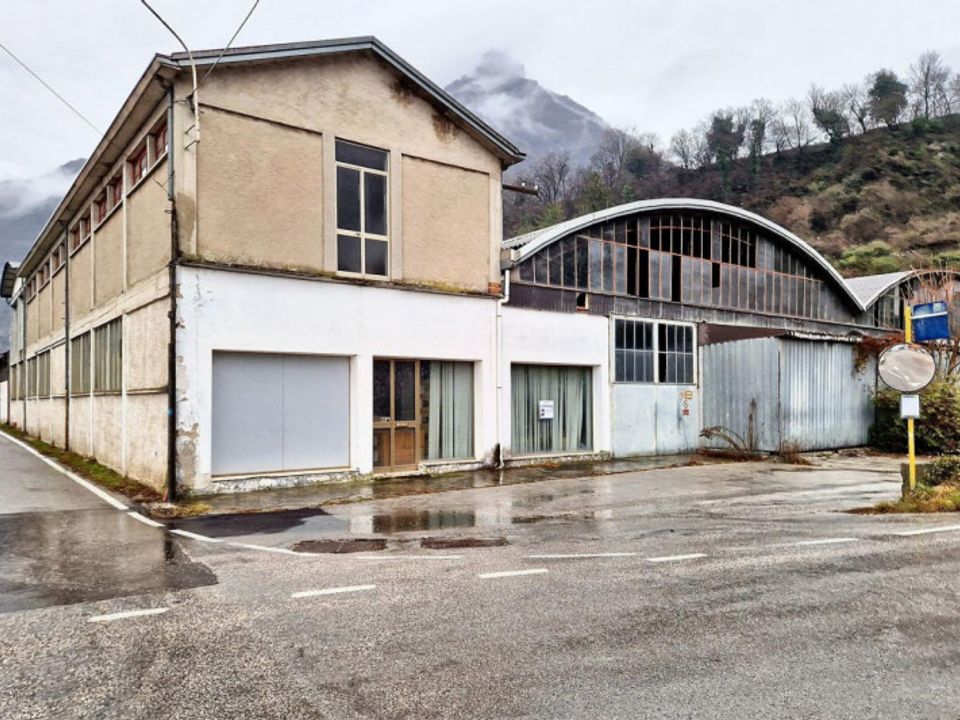 Erhvervsejendom i Valdastico, Vicenza - foto 3
