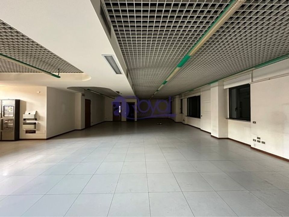 Erhvervsejendom i Parabiago, Milan - foto 2
