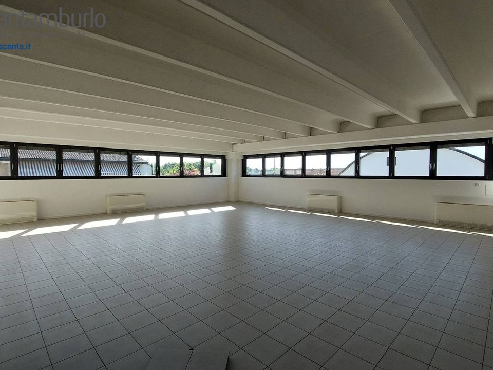 Erhvervsejendom i Treviso, Treviso - foto 1
