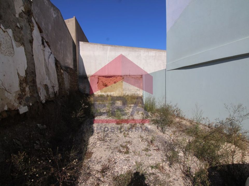 Helårsgrund i Atouguia da Baleia, Leiria - foto 1