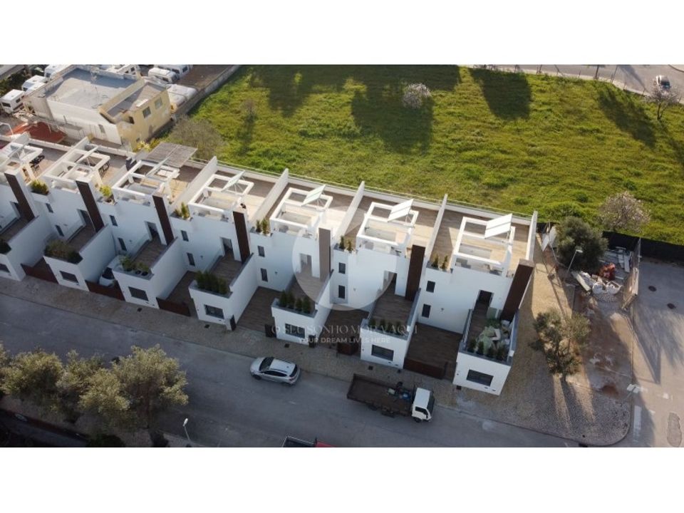 Villa - Moncarapacho, Faro - photo 1
