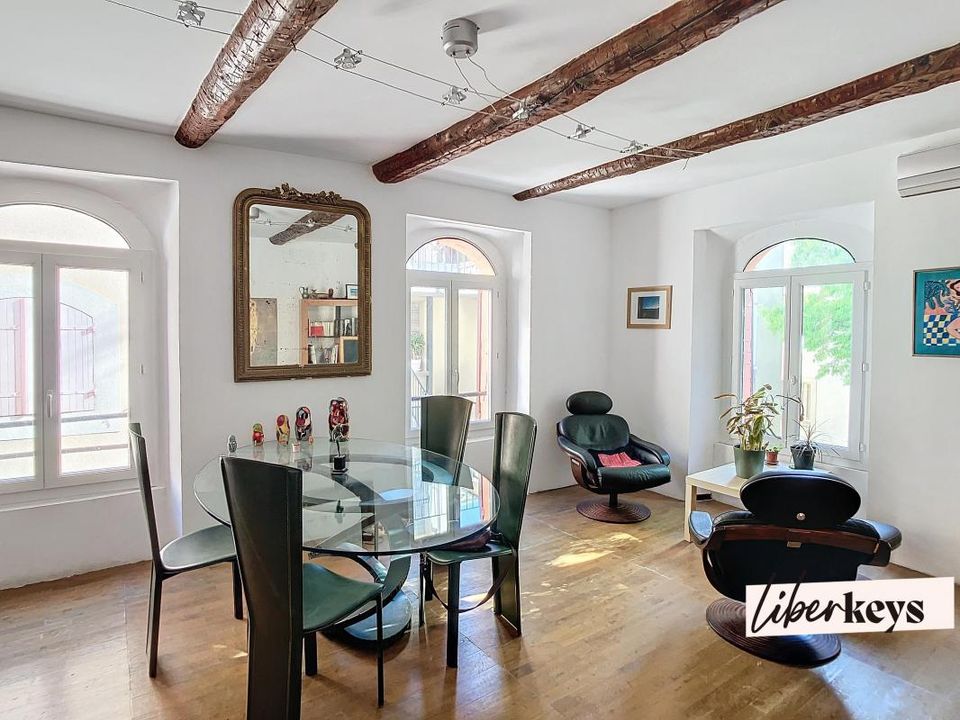Villa i Saint-Saturnin-lès-Avignon, Vaucluse - foto 1