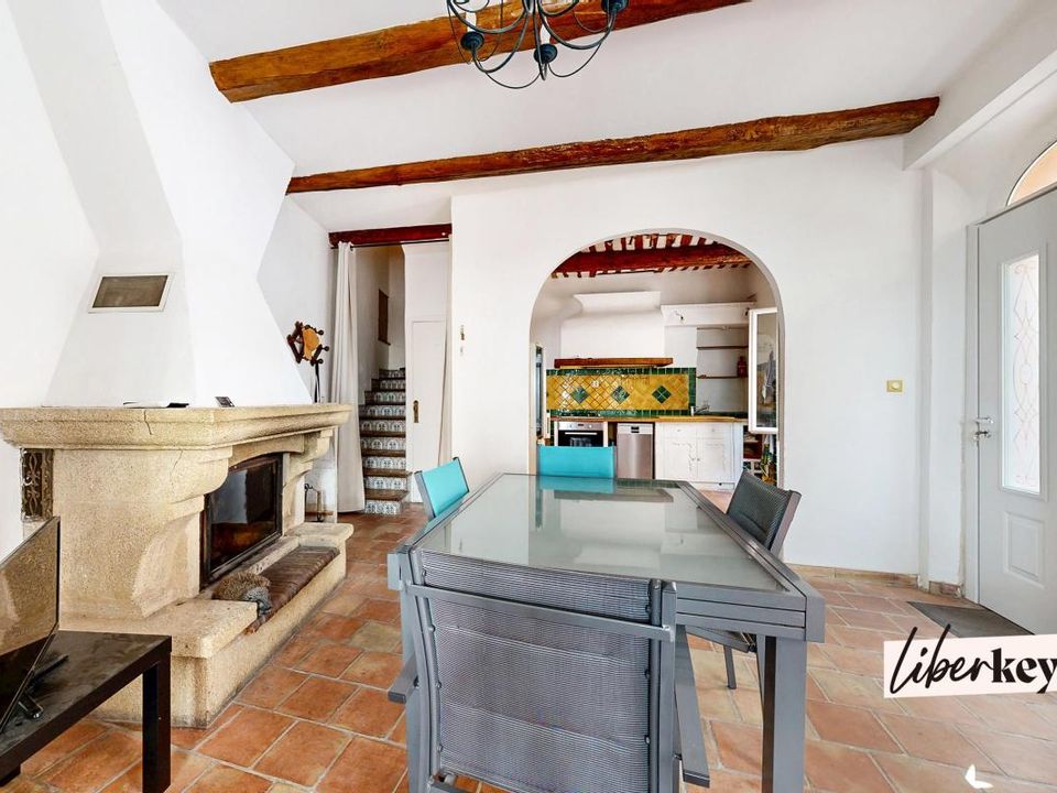 Villa i Saint-Saturnin-lès-Avignon, Vaucluse - foto 4
