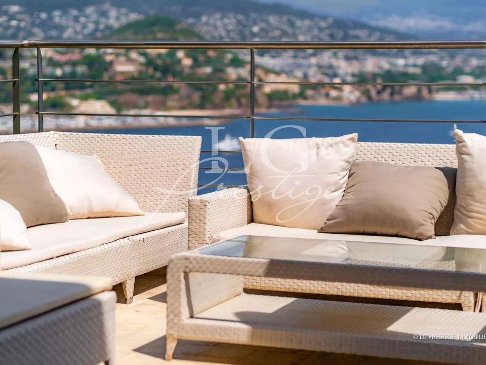 Villa i Theoule-sur-Mer, Alpes-Maritimes - foto 1