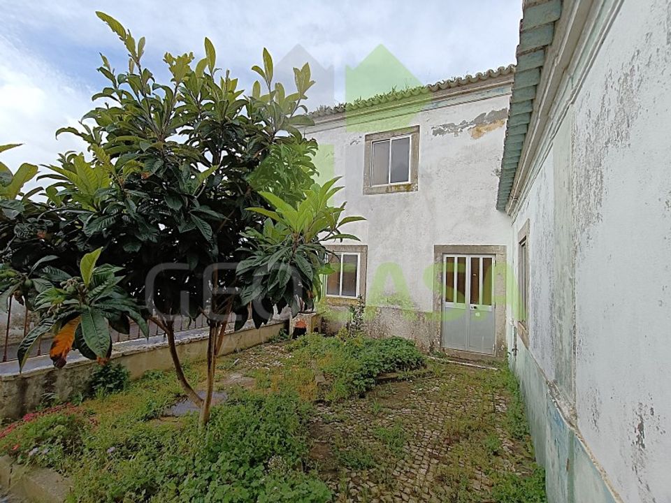 Villa a Rio de Mouro-Estacao, Lisbon - foto 1