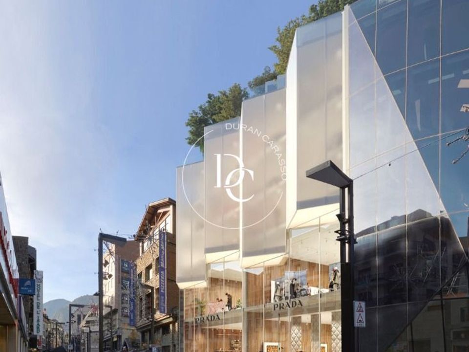 Erhvervsejendom i Andorra La Vella, Andorra - foto 1