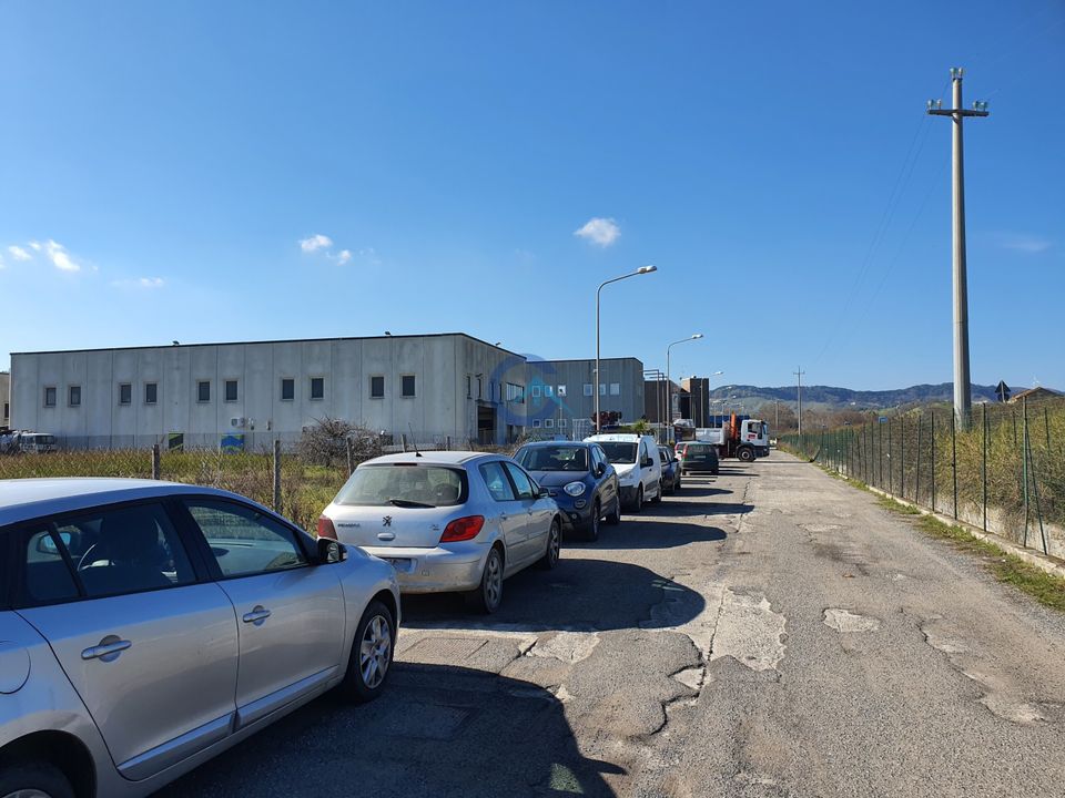 Erhvervsejendom i Caraffa di Catanzaro, Catanzaro - foto 1