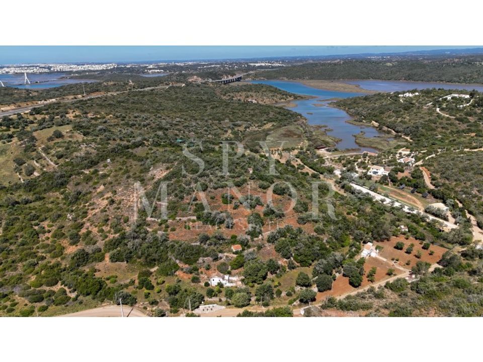 Helårsgrund i Estombar, Faro - foto 1