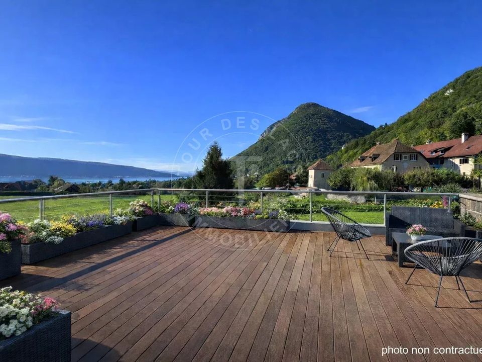 Villa i Menthon-Saint-Bernard, Haute-Savoie - foto 1