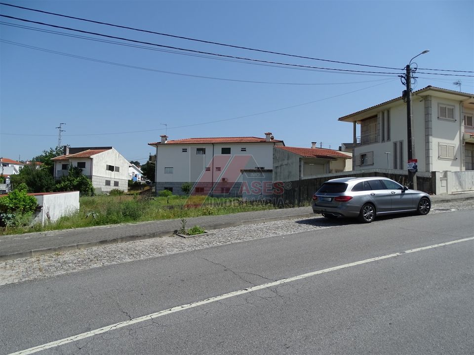 Helårsgrund i Fafe, Braga - foto 1