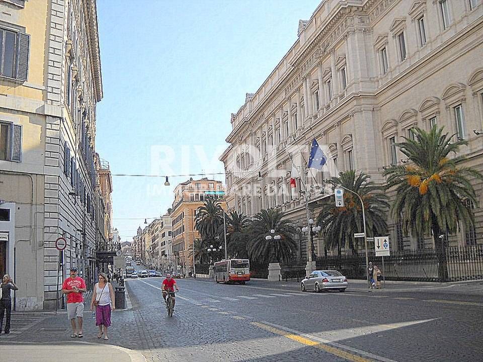 Erhvervsejendom i Rome, Rome - foto 1