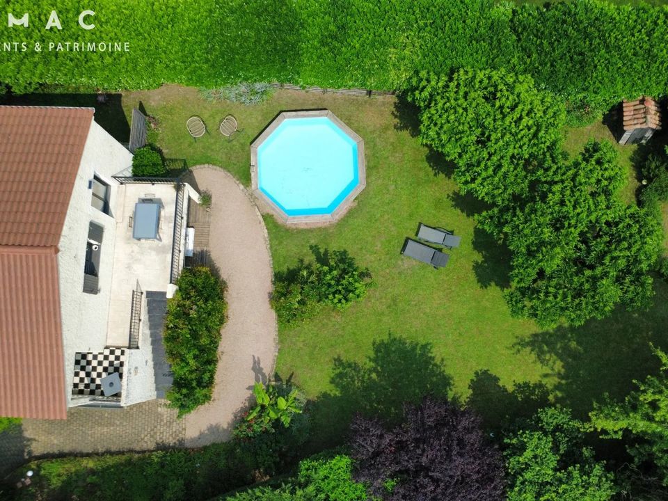 Villa i La Tour-de-Salvagny, Rhone - foto 1