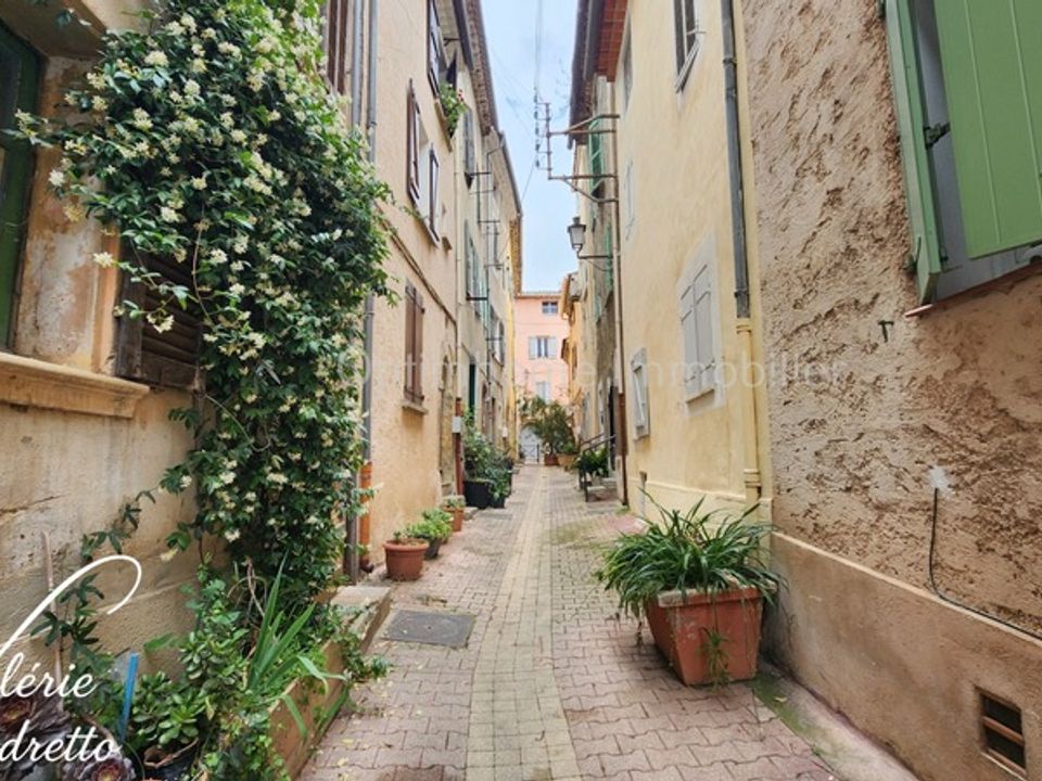 Landsbyhus i Solliès-Toucas, Var - foto 1