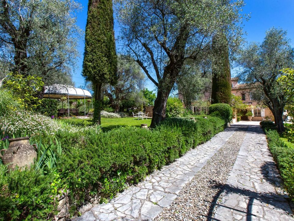 Villa i Grasse, Alpes-Maritimes - foto 1