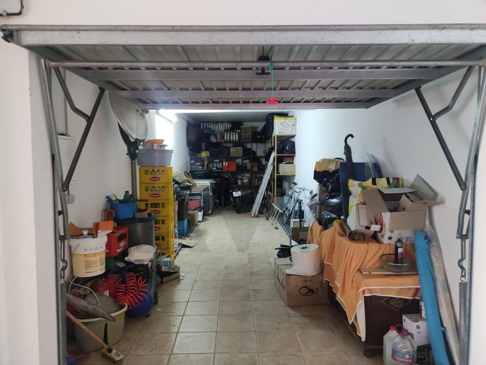 Garage i Luz, Faro - foto 3