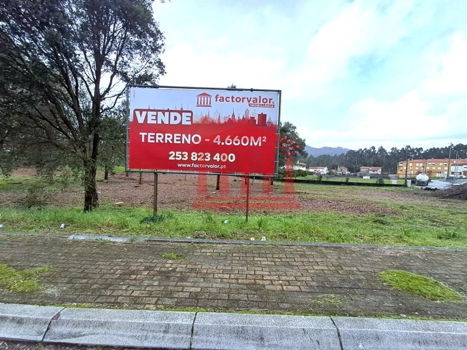 Helårsgrund i Gilmonde, Braga - foto 2