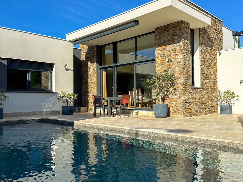 Haus in Perpignan, Pyrenees-Orientales - Foto 1