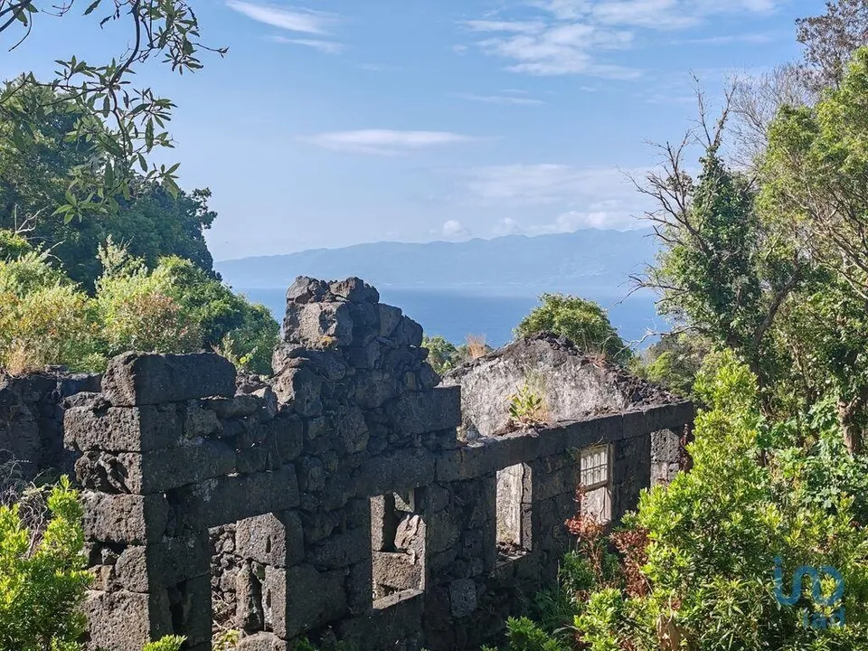 Casa de pueblo en Lajes do Pico, Pico - foto 1