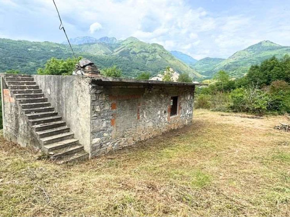 Helårsgrund i Bonifati, Cosenza - foto 1