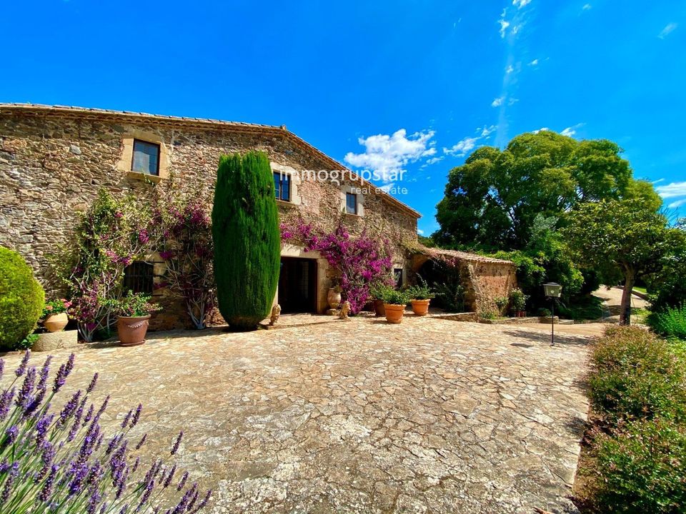 Villa i Vall-Llobrega, Gerona - foto 1
