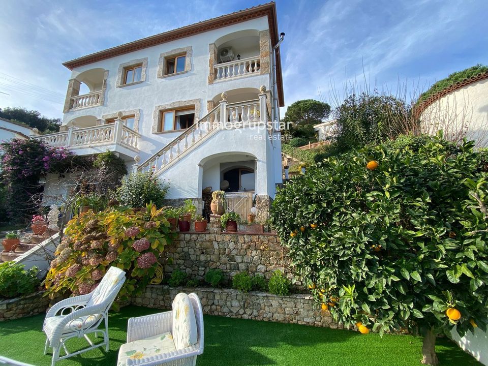 Villa i Castell-Platja D'aro, Gerona - foto 1