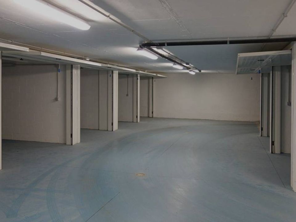 Parkeringsplads i Brembate di Sopra, Bergamo - foto 3