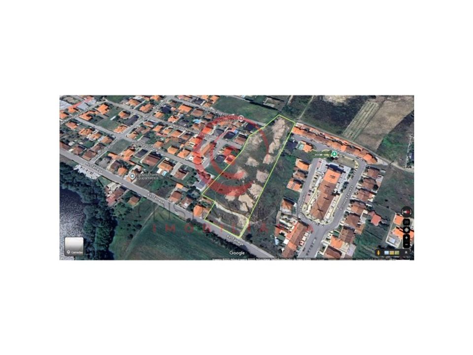 Helårsgrund i Santa Cruz-Trindade e Sanjurge, Vila Real - foto 2