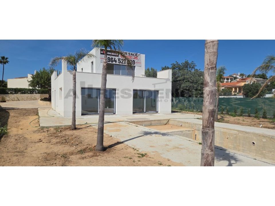 Villa i Almancil, Faro - foto 1