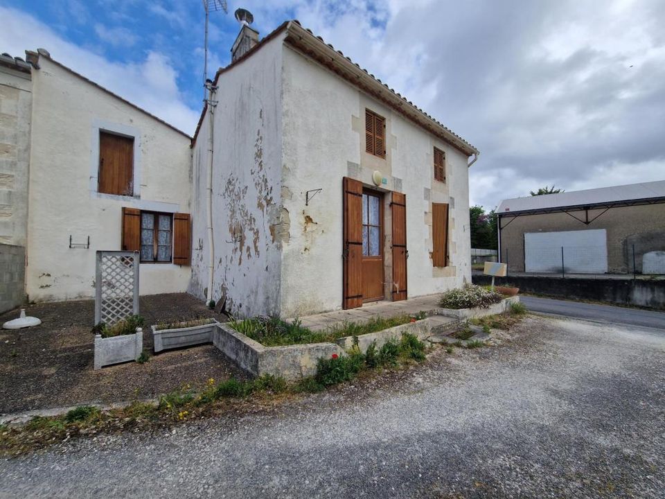 Landsbyhus i Saint-Martial-de-Mirambeau, Charente-Maritime - foto 2