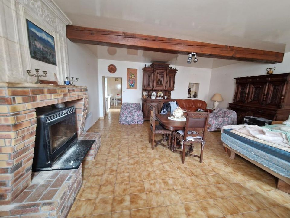 Landsbyhus i Saint-Martial-de-Mirambeau, Charente-Maritime - foto 3